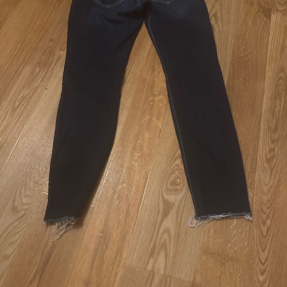 Hollister Low Rise Jeans - Picture 2 of 5